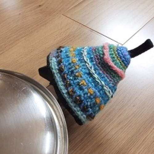 スリット入りグレーウール、わさび格子柄ふかふか鍋保温カバー＋三角鍋つかみ スリット入りグレーウール、わさび格子柄ふかふか鍋保温カバー＋