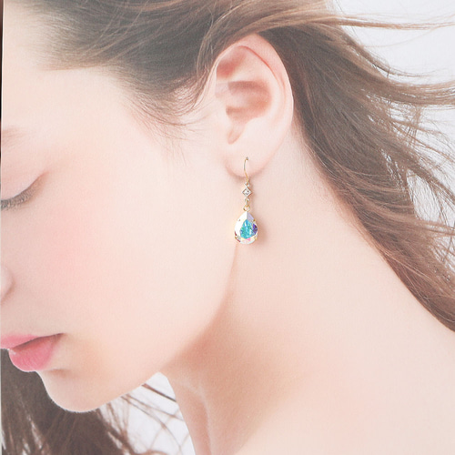 クリスタル クリスタルカラー ペアシェイプ＆ひし形デザイン / 14kgf  