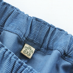 時尚錐形褲，打造簡潔外觀 燈芯絨，帶全鬆緊帶環（藍灰色） PT16。 第12張的照片