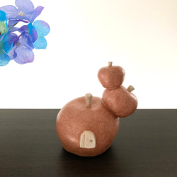 りんごの置物「リンゴ積んじゃいました邸」珍しいオブジェ デザイン