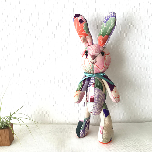 ビンテージ着物リメイク*うさぎ*ぬいぐるみ もみじ耳 ぬいぐるみ