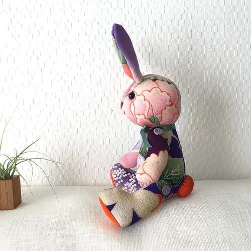 ビンテージ着物リメイク*うさぎ*ぬいぐるみ もみじ耳 ぬいぐるみ