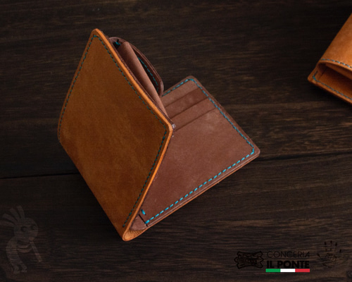 イタリアンレザー マヤ 手縫い二つ折り財布 コニャックxテスタモロ 二