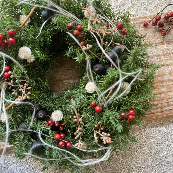 Xmas wreath ❁.*・゜ 実物とプリザーブドグリーン リース #1❁.*・゜ 4枚目の画像