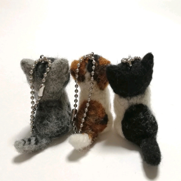羊毛フェルトの小さな子猫(折れ耳猫ベージュ)　スコティッシュフォールド　猫グッズ　猫雑貨 6枚目の画像