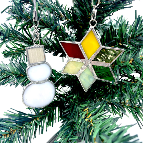 sale】ステンドグラスクリスマスオーナメント 雪だるまとスター2点