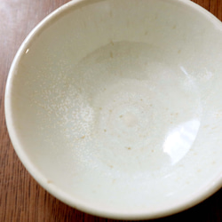 白陶土と藁灰釉の茶碗 ＊ ２ 10枚目の画像