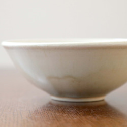 白陶土と藁灰釉の茶碗 ＊ ２ 8枚目の画像