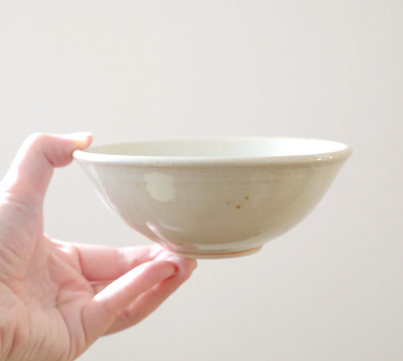 白陶土と藁灰釉の茶碗 ＊ ２ 12枚目の画像