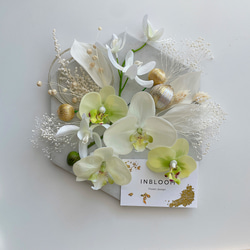胡蝶蘭 ♡ 髪飾り 金箔　水引き イヤーカフ　造花　白無垢　成人式　ウェディング　ヘッドパーツ　ヘッドドレス　 1枚目の画像