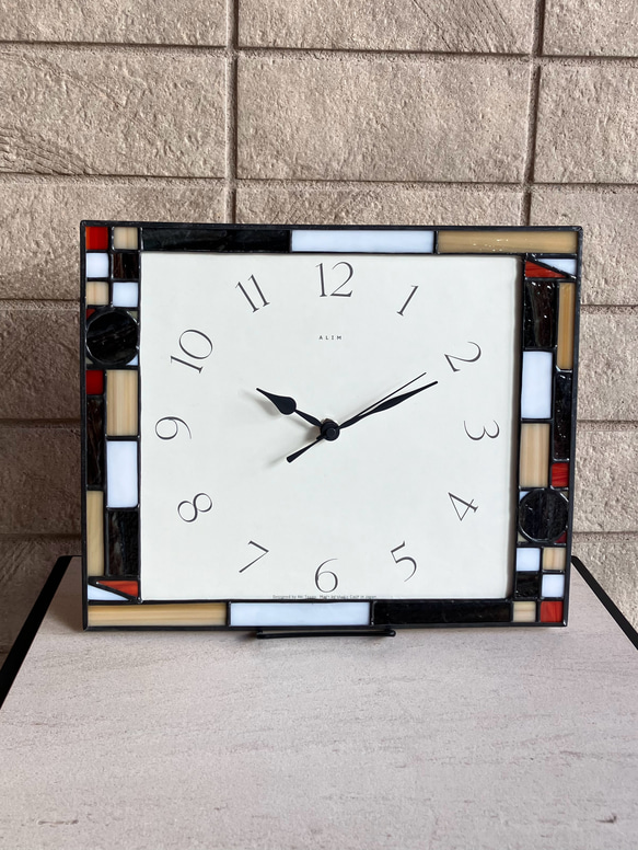 ステンドグラスの壁掛け時計 ALIM(茶)・受注制作 1枚目の画像