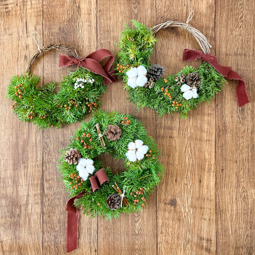 ＊Natural＊針葉樹のグリーンとホワイトリース☆ドライフラワーリース Natural＊針葉樹のグリーンとホワイトリース☆ドライフラワーリース