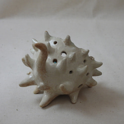 雪色陶製多用途オブジェ(ドライ苔玉付き) 7枚目の画像