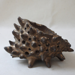 棘棘陶製多用途オブジェ(ドライ苔玉付き)ハリネズミ 6枚目の画像