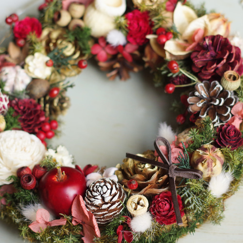 林檎と野薔薇のクリスマスリース リース nancys 通販 16884397｜Creema