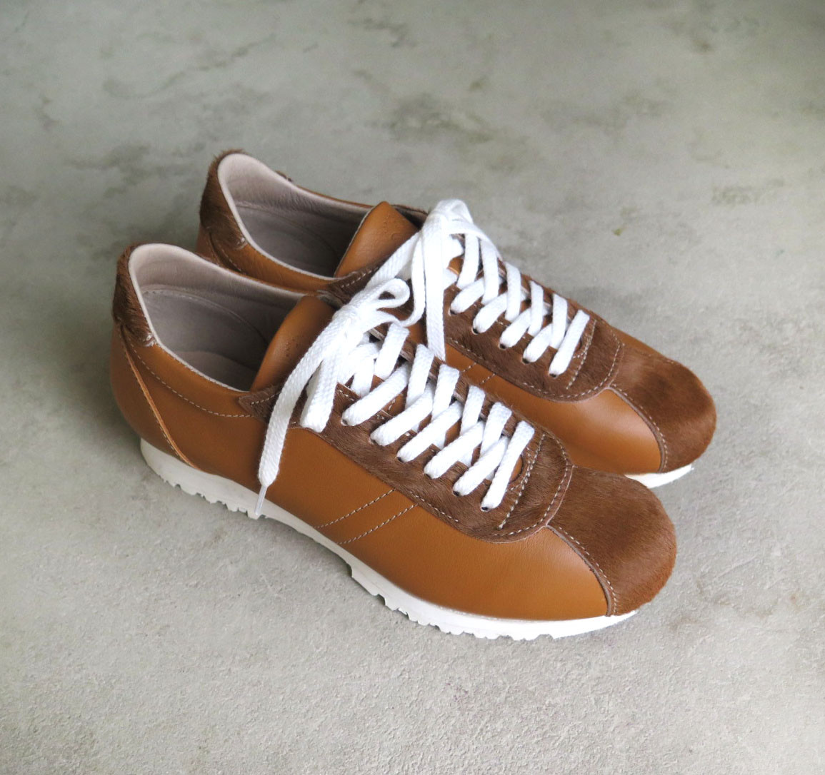 【ハラコ使用！】クラシックなデザインと本革の上質感！EMAのスニーカー/ハラコ×キャメル