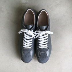 【利用原子！ ] 經典設計與高品質真皮！ EMA 運動鞋/Haraco x 灰色 第4張的照片