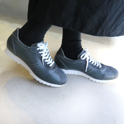 【利用原子！ ] 經典設計與高品質真皮！ EMA 運動鞋/Haraco x 灰色 第6張的照片