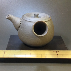 手作りの陶器　焼き〆急須　　CB–1 2枚目の画像