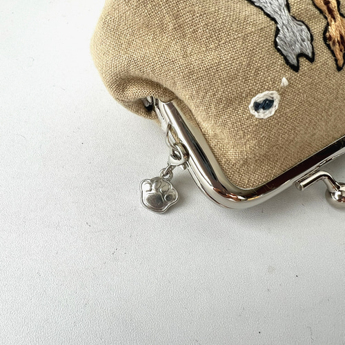 受注制作】猫刺繍がま口財布・ポーチ がま口 ルソラ 通販 16885074