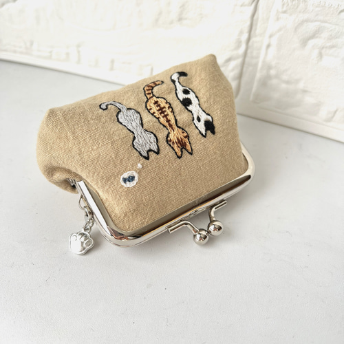 受注制作】猫刺繍がま口財布・ポーチ がま口 ルソラ 通販 16885074