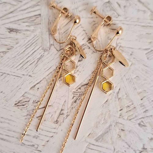 kumasan様　イヤリング　2点 GOLDY/ゴールディ〉ボールギャザーイヤリング | ファッション