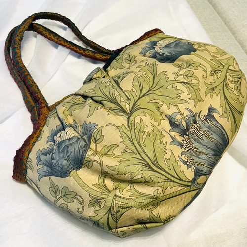 まさはさ様 ユキエモン シークレットガーデン（ネイビー） グラニー