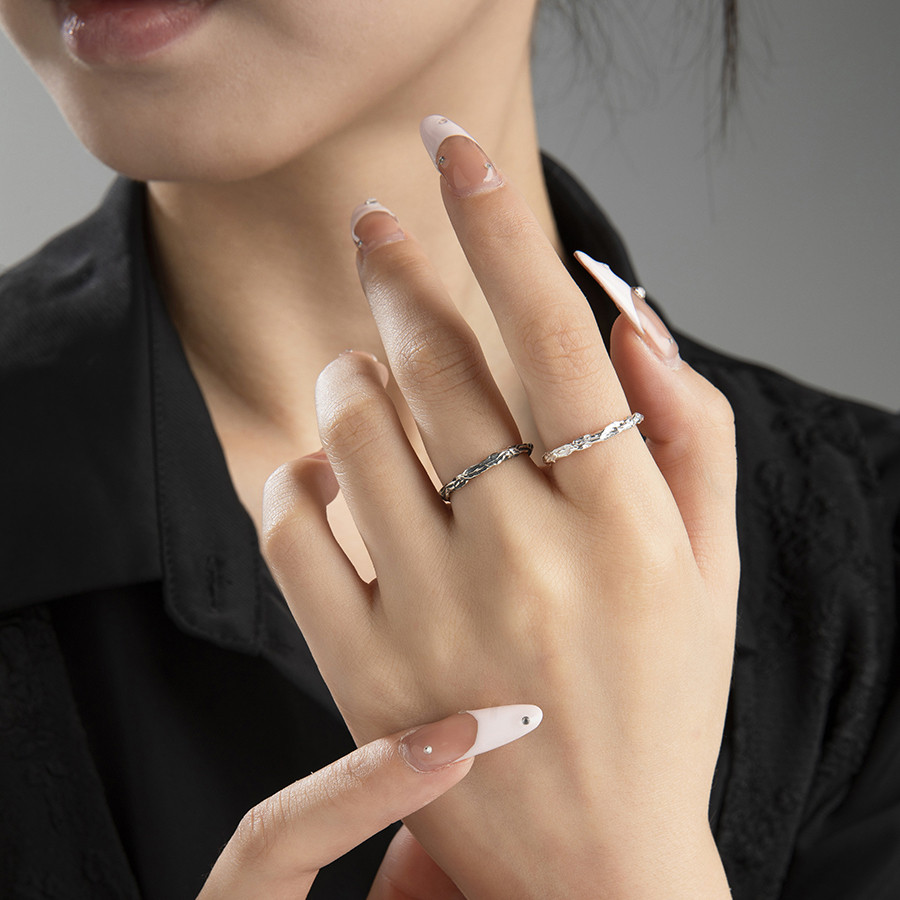 不規則な小枝の棒の文学様式の純銀製の S925 男女の開いたリング