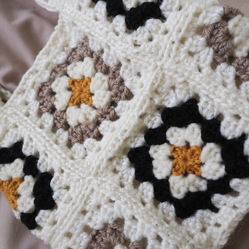 ANTEPRIMA ニット グラニーバッグ ブラック・ホワイト pb22f090dr_r89_01.jpg