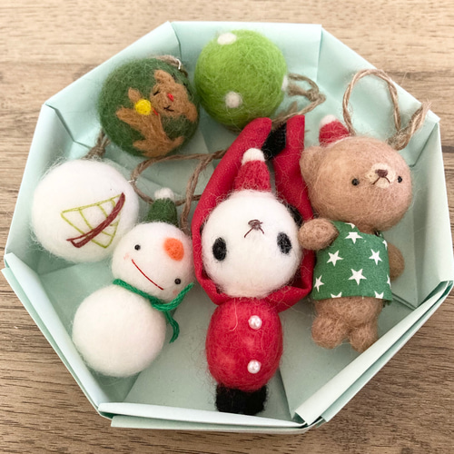 ブラウンカラーの雪だるまさん クリスマスオーナメント 羊毛