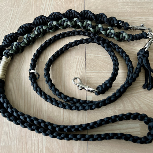 シックで高級感のあるパラコードショルダーリード リード・首輪
