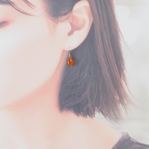 14kgf：マーキス型カーネリアンのシンプル一粒ピアス（イヤリング