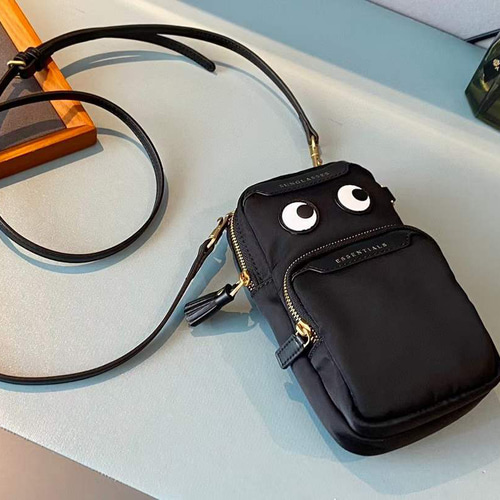 【アニヤハインドマーチ Phoneショルダー eyes Eyes エッセンシャルズ・クロスボディ | Anya Hindmarch JP