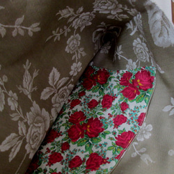 リバティ　アリエリアブロッソ　ガーネットルージュのバラとミントグリーンリーフのフラットトートバッグ 11枚目の画像
