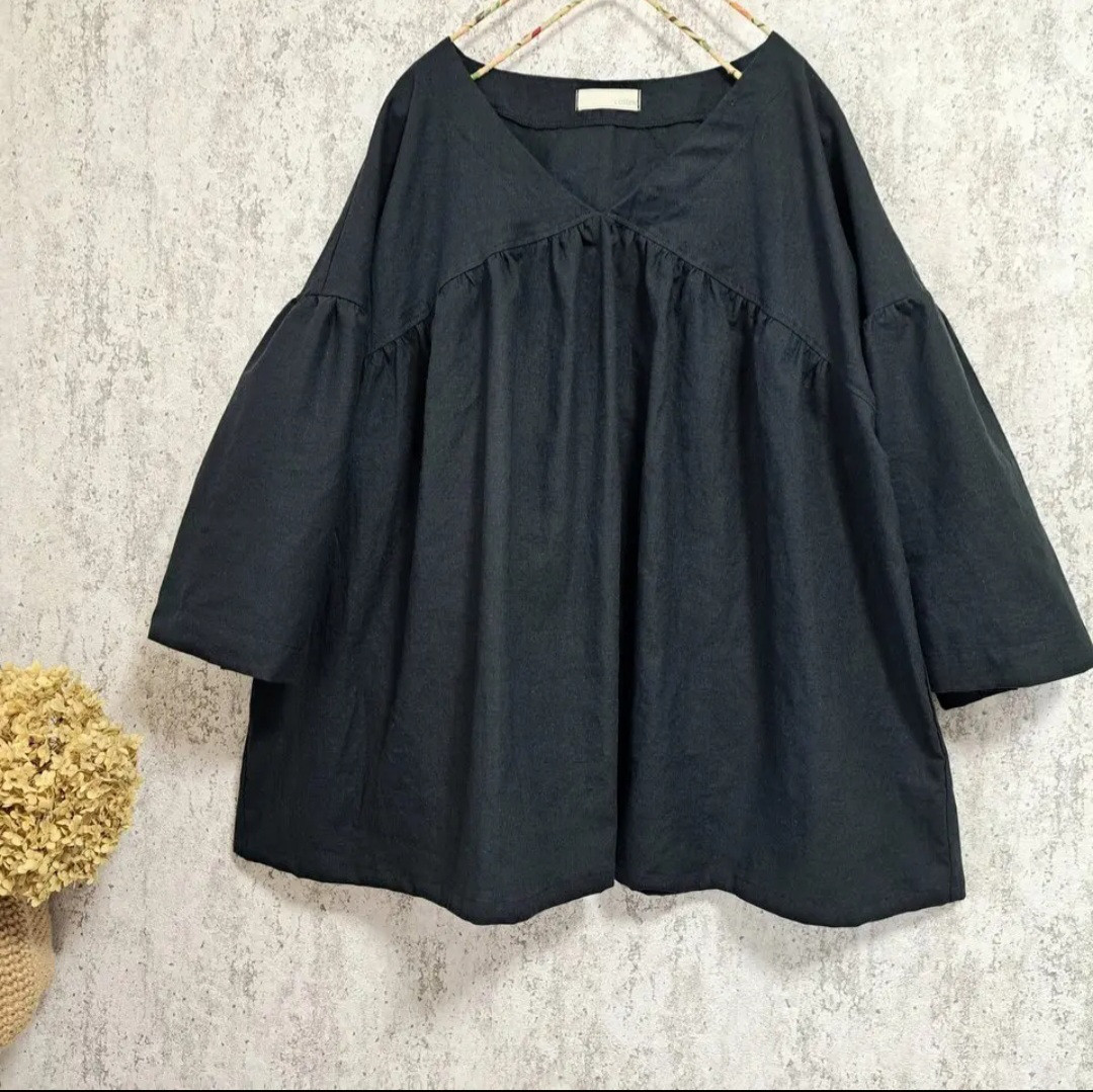 Vネックギャザーブラウス○ブラック