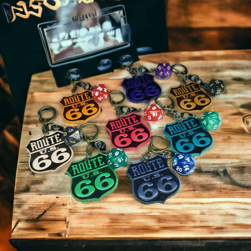 キーホルダー革紐 keychain4704d.jpg