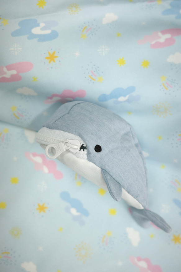 mini Whale Pouch (Light Blue) 食いしん坊くじら小物入れ 4枚目の画像