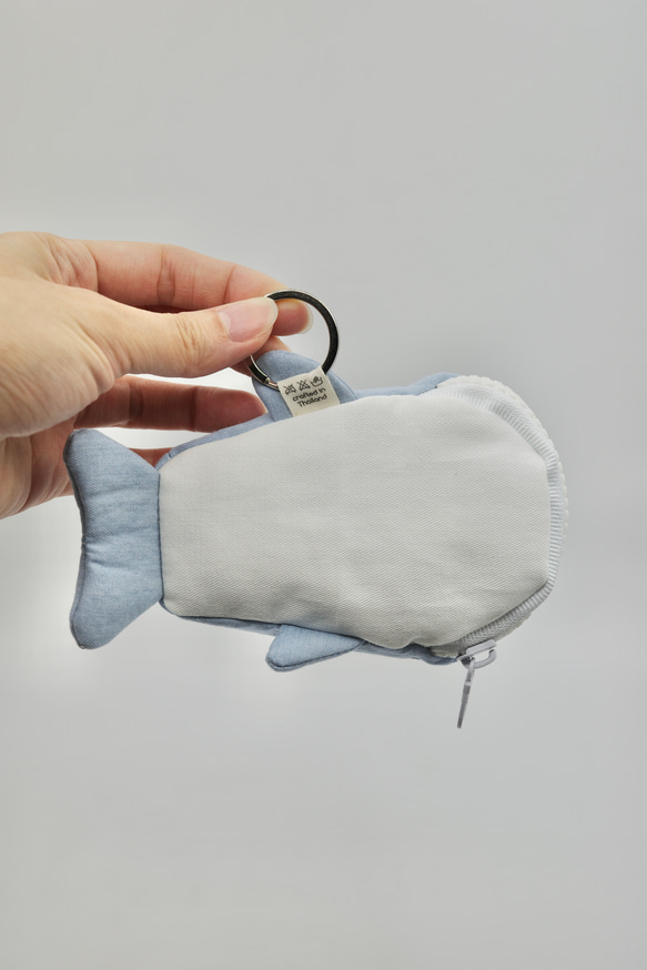 mini Whale Pouch (Light Blue) 食いしん坊くじら小物入れ 5枚目の画像