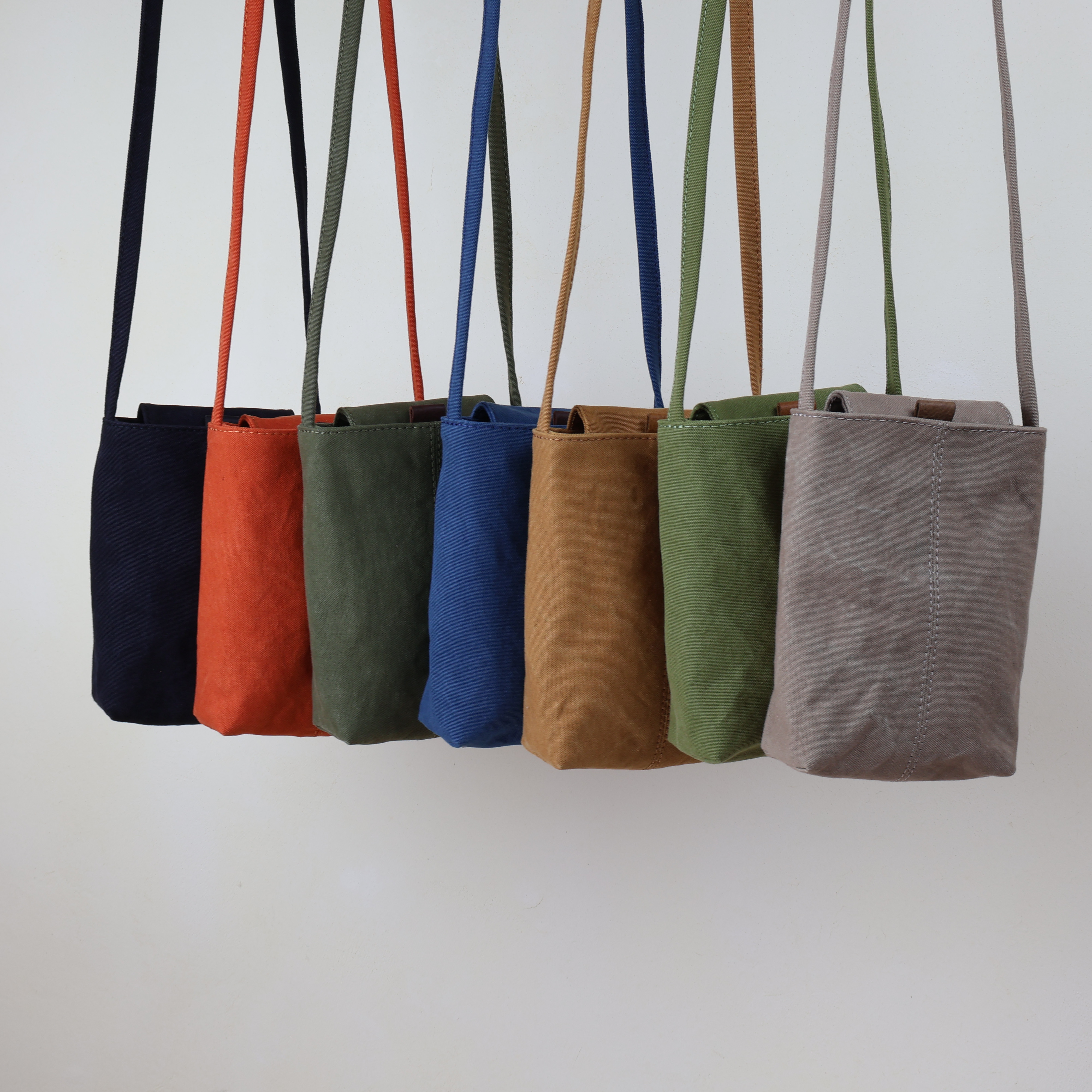 ポシェット　【全７色】 帆布 革 お散歩 ショルダーバッグ 手作り シンプル