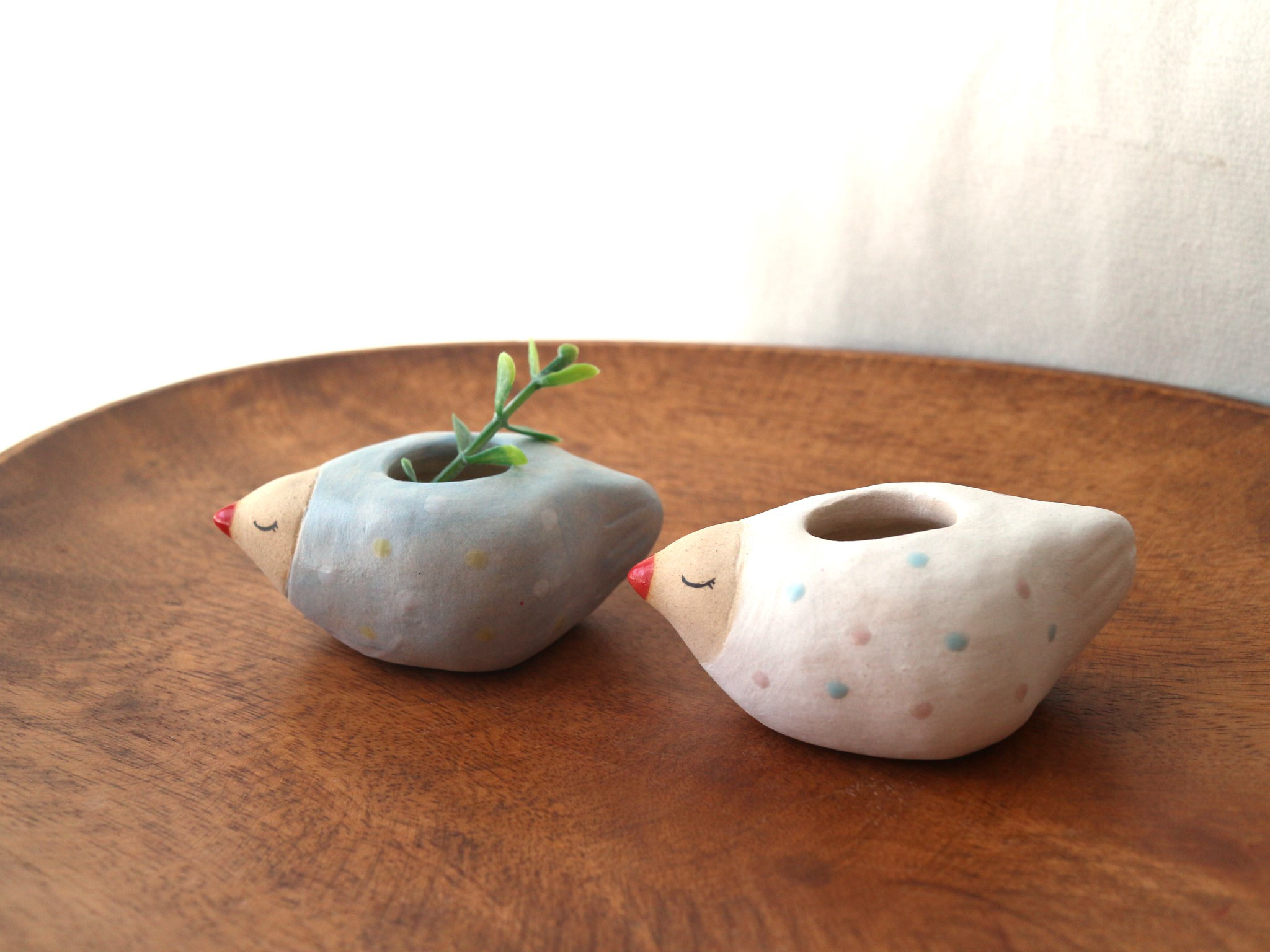 陶芸　手作り陶器　うずくまる花入れ