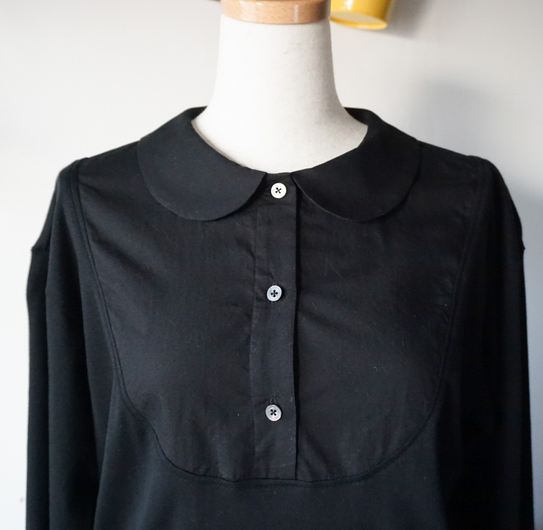 付け襟長袖カットソー（黒丸襟）