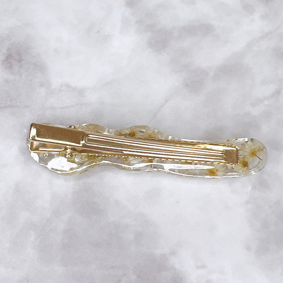 うにょクリップ♡清楚な白いお花のヘアアクセサリー 4枚目の画像