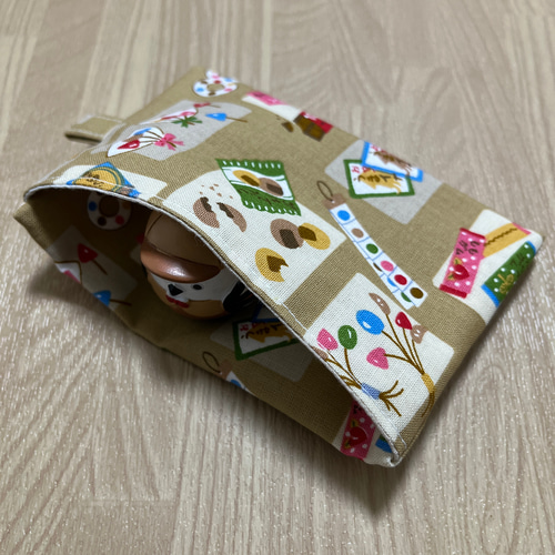 68)《送料無料》ポケット付きポケットティッシュケース☆昭和レトロお 