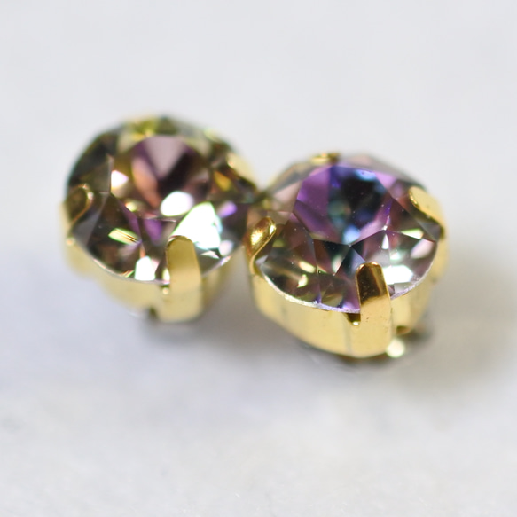 施華洛世奇稀有色水鑽耳環（8 毫米 Vitrail 輕鈦柱） 第3張的照片