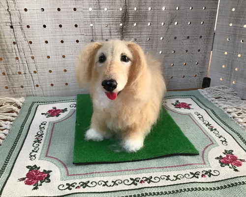 実寸大　ミニチュアダックス　クリーム ミニチュアダックスフンド（座） いぬ ぬいぐるみ ミニサイズ