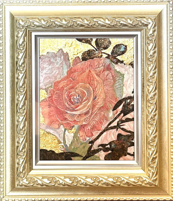 金箔が煌びやかな薔薇のアート｜華やかな金箔の輝きと、繊細なバラが