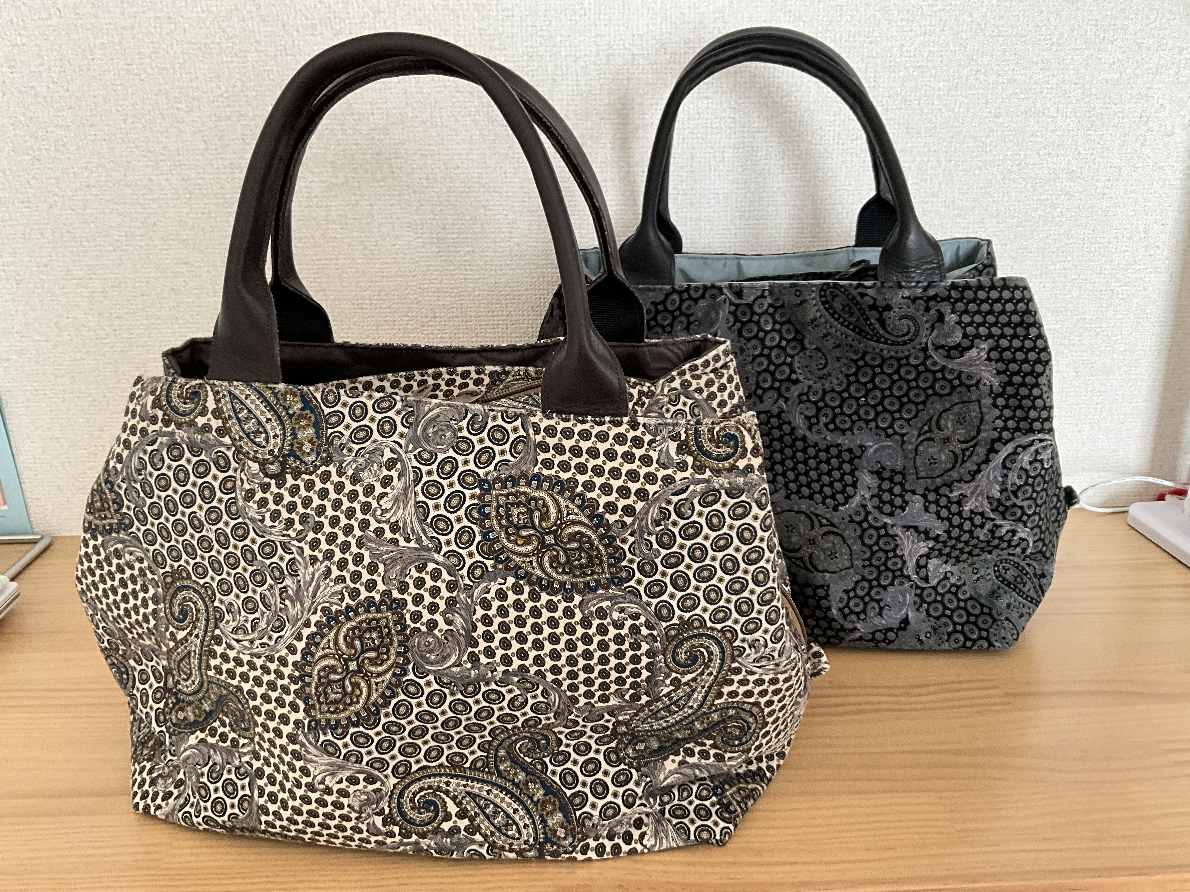 ペイズリー柄ボストンバッグ(アイボリ・ブラック)