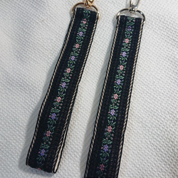 刺繍リボンのスマホハンドストラップ☆キーホルダー≪金具ゴールド≫ 7枚目の画像