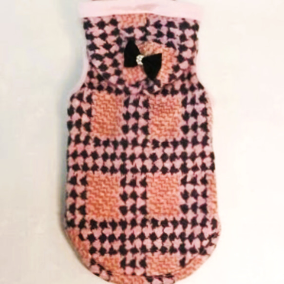 ピンクの千鳥格子のコート（4号サイズ） 1枚目の画像
