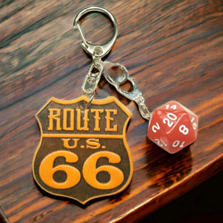 ROUTE66 ヌメ革 ダイス キーホルダー シルバー　オレンジ 1枚目の画像